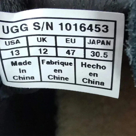 Genuuine Ugg Men  Boot Shoes Size 13 Charcoal Black Suede Leather Lace New Label - Picture 5 of 7